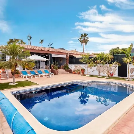 Ferienhaus In Adeje Mit Beheiztem Pool Hébergement de vacances